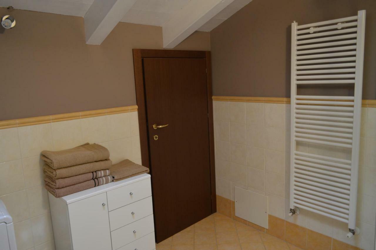 Il Melograno B&B Apartament Роэ Экстерьер фото