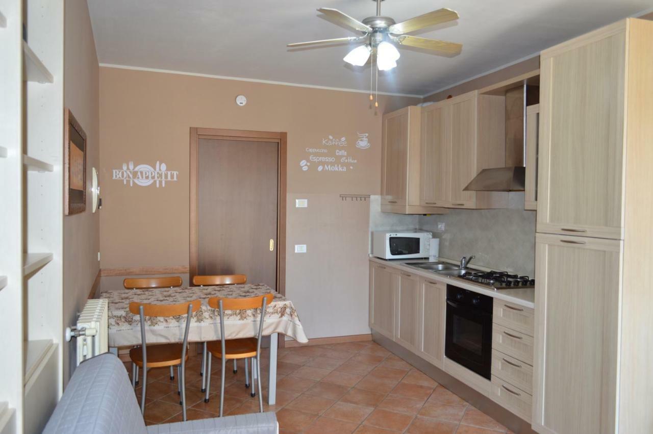 Il Melograno B&B Apartament Роэ Экстерьер фото