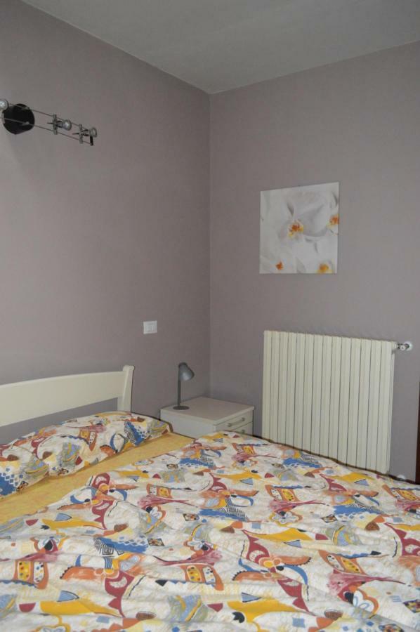 Il Melograno B&B Apartament Роэ Экстерьер фото