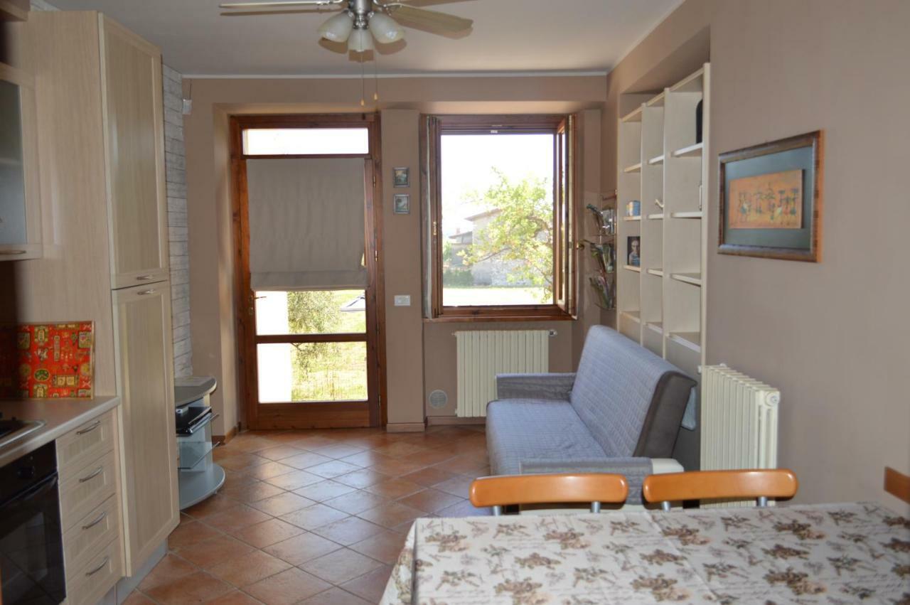 Il Melograno B&B Apartament Роэ Экстерьер фото